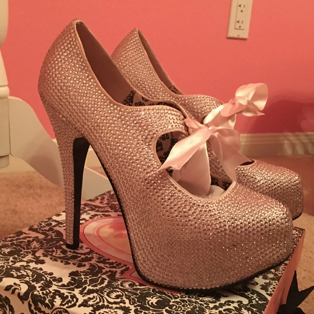 COPY - Bordello BabyPink Platform Rhinestone Ribbon Pumps - Picture 3 of 7